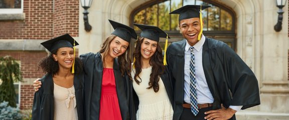 COLLEGE GRADUATION CAP & GOWN